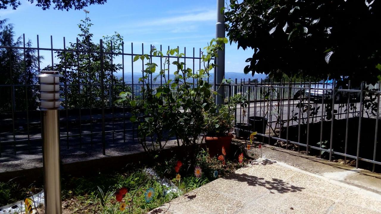 Appartamento La Giunchiglia อัสซิซี ภายนอก รูปภาพ